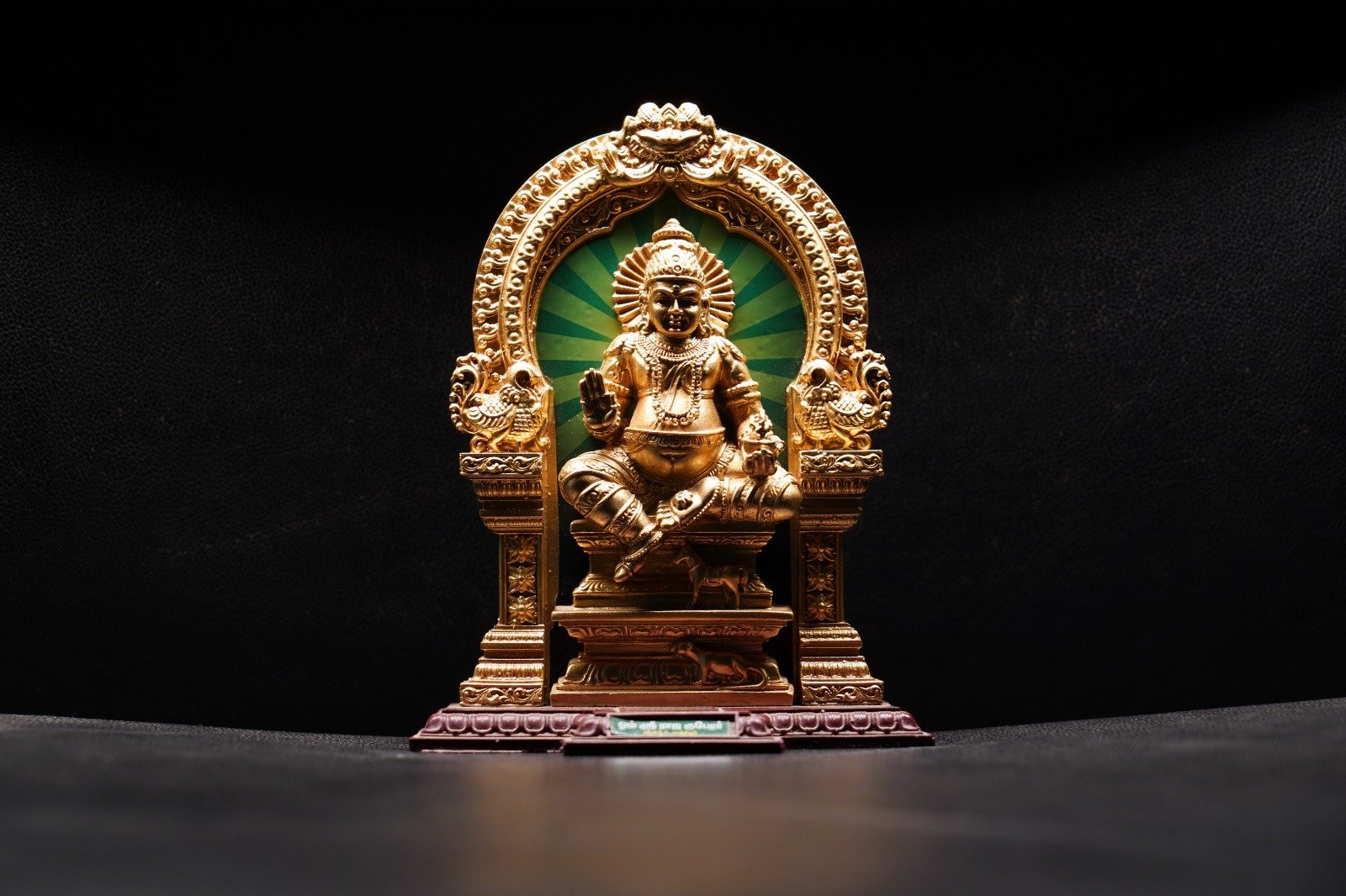 Raja Kuberar statue Small